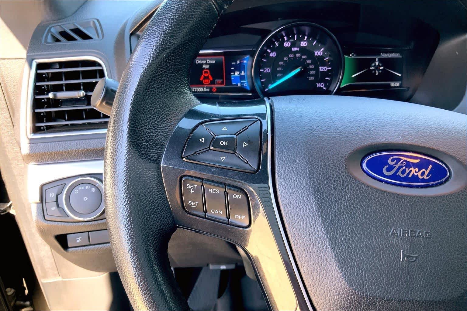 Used 2018 Magnetic Metallic Ford Limited image 22