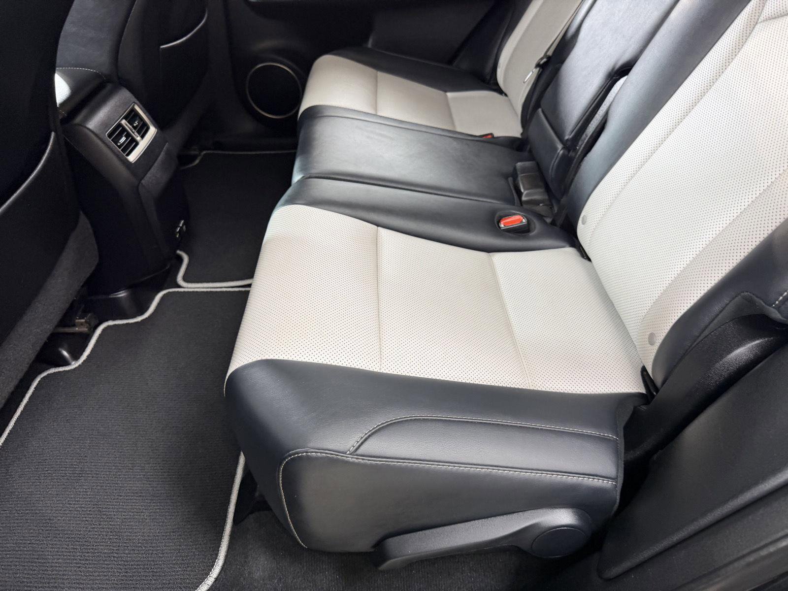 Used 2022 Black Lexus 350 image 35