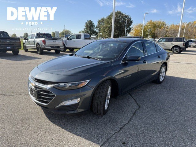 Used 2020 Shadow Gray Metallic Chevrolet LT image 3