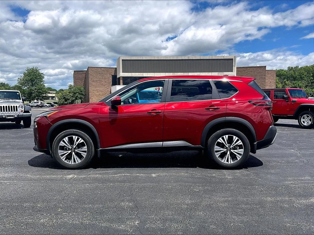 Used 2023 Red Nissan SV image 5
