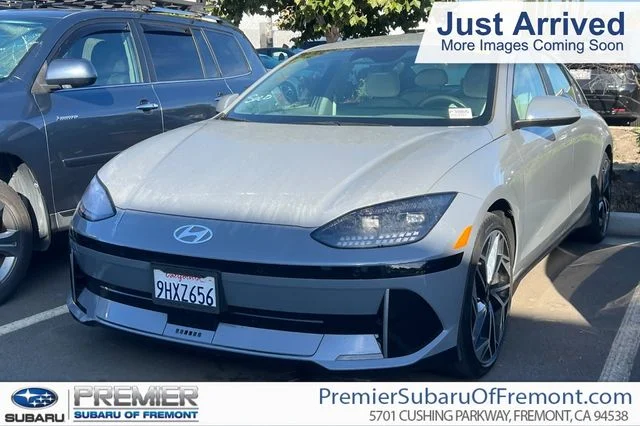 Used 2023 Blue Hyundai SEL image 1