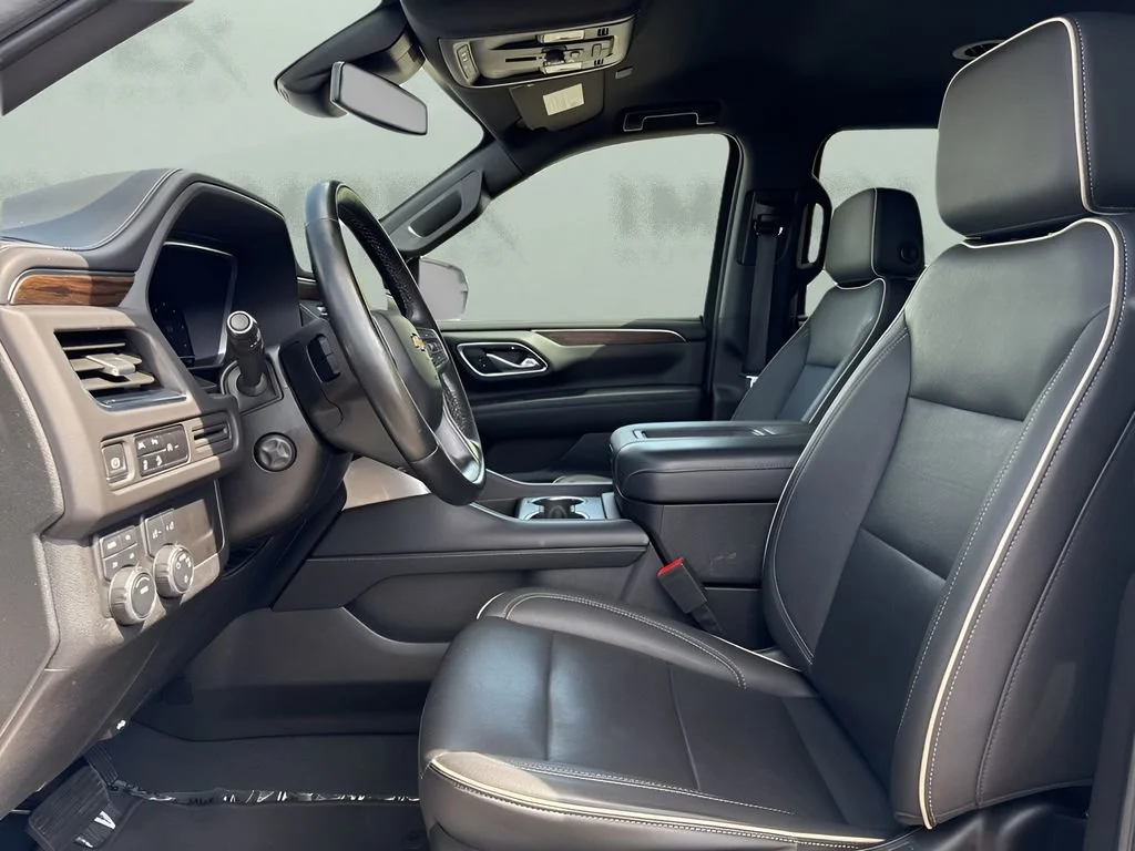 Used 2023 Summit White Chevrolet Premier image 9