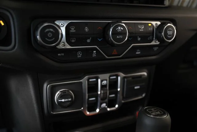 New 2026 Black Clearcoat Jeep 85th Anniversary Edition image 10