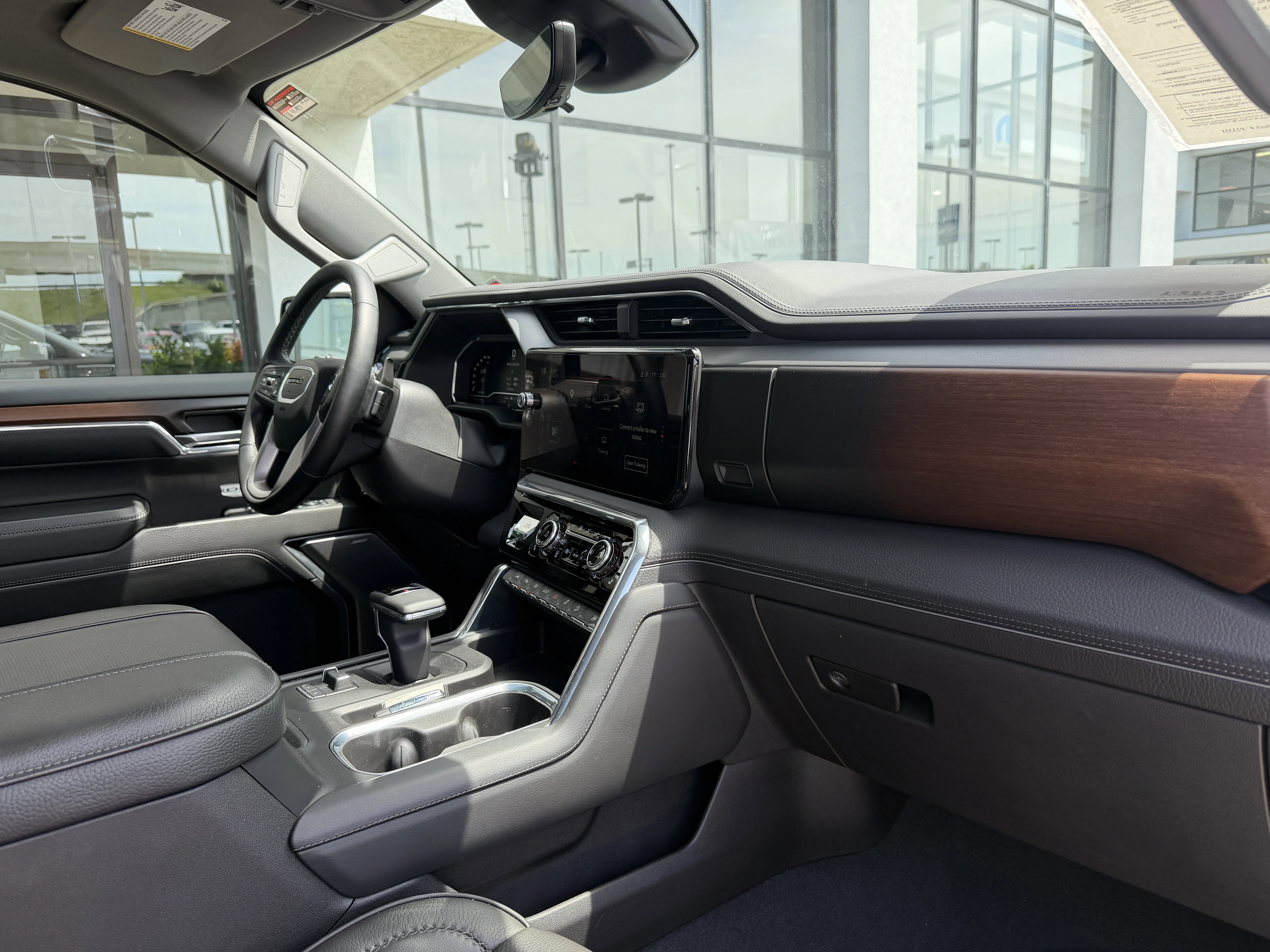 Used 2024 Onyx Black GMC Denali image 24