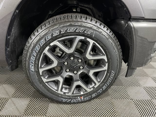 New 2026 Granite Crystal Metallic Clear-Coat Exterior Paint RAM Laramie image 5
