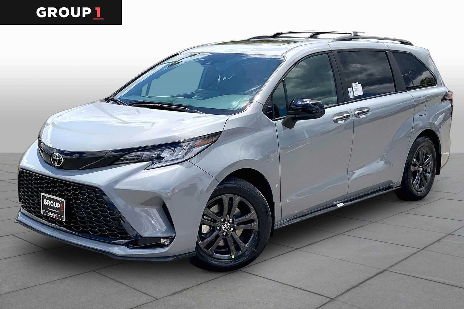 2026 Toyota Sienna XSE 7-Passenger Hybrid AWD's photo