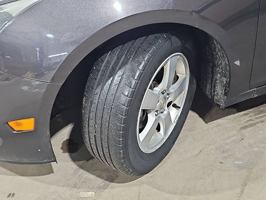 Certified Used 2016 TUNGSTEN METALLIC Chevrolet LT image 36