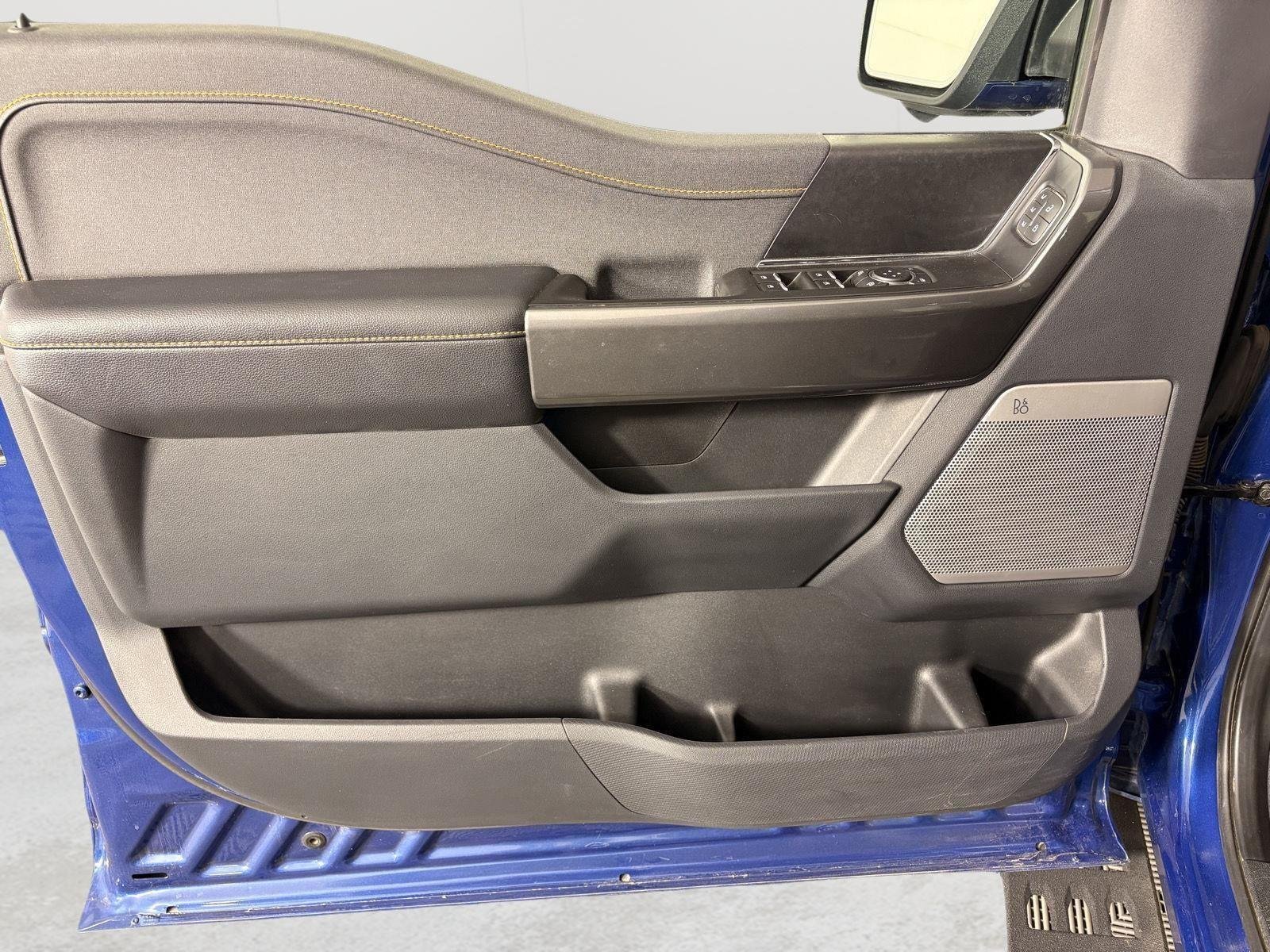 Used 2022 Atlas Blue Ford Tremor image 14