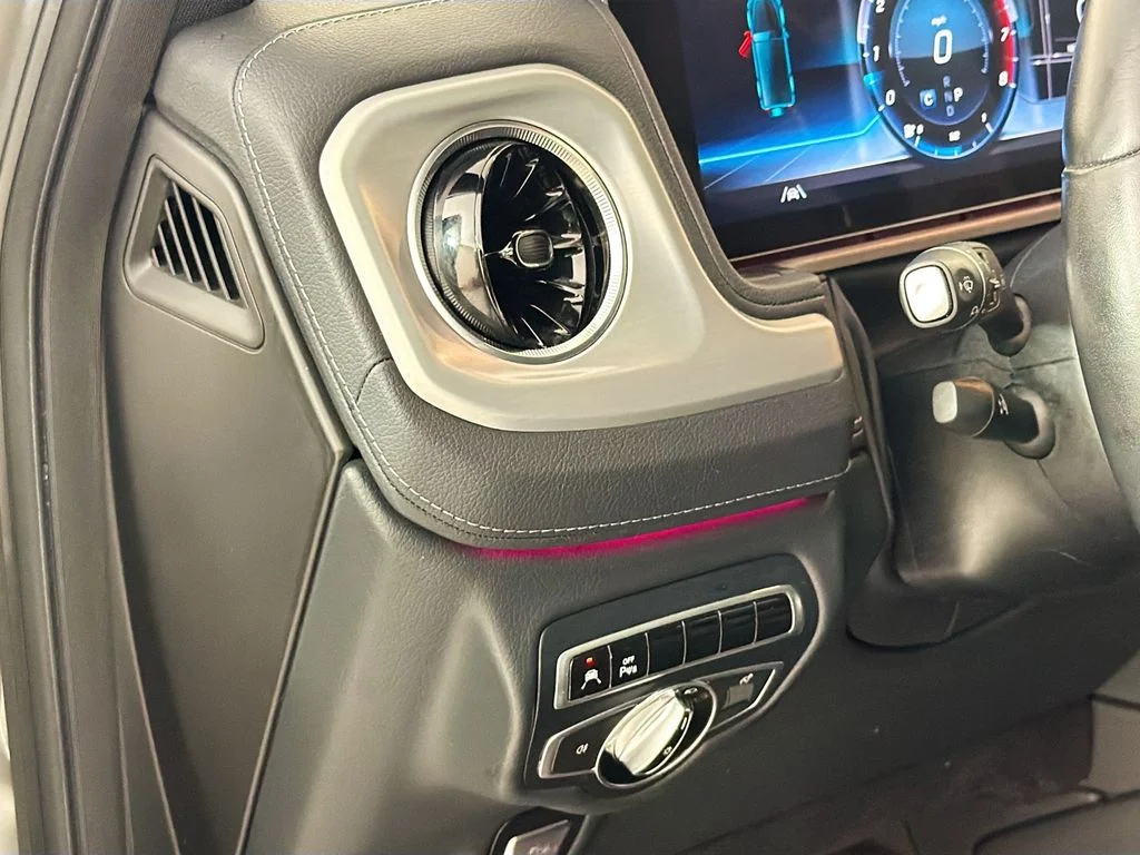Used 2021 Gray Mercedes-Benz G 550 image 10