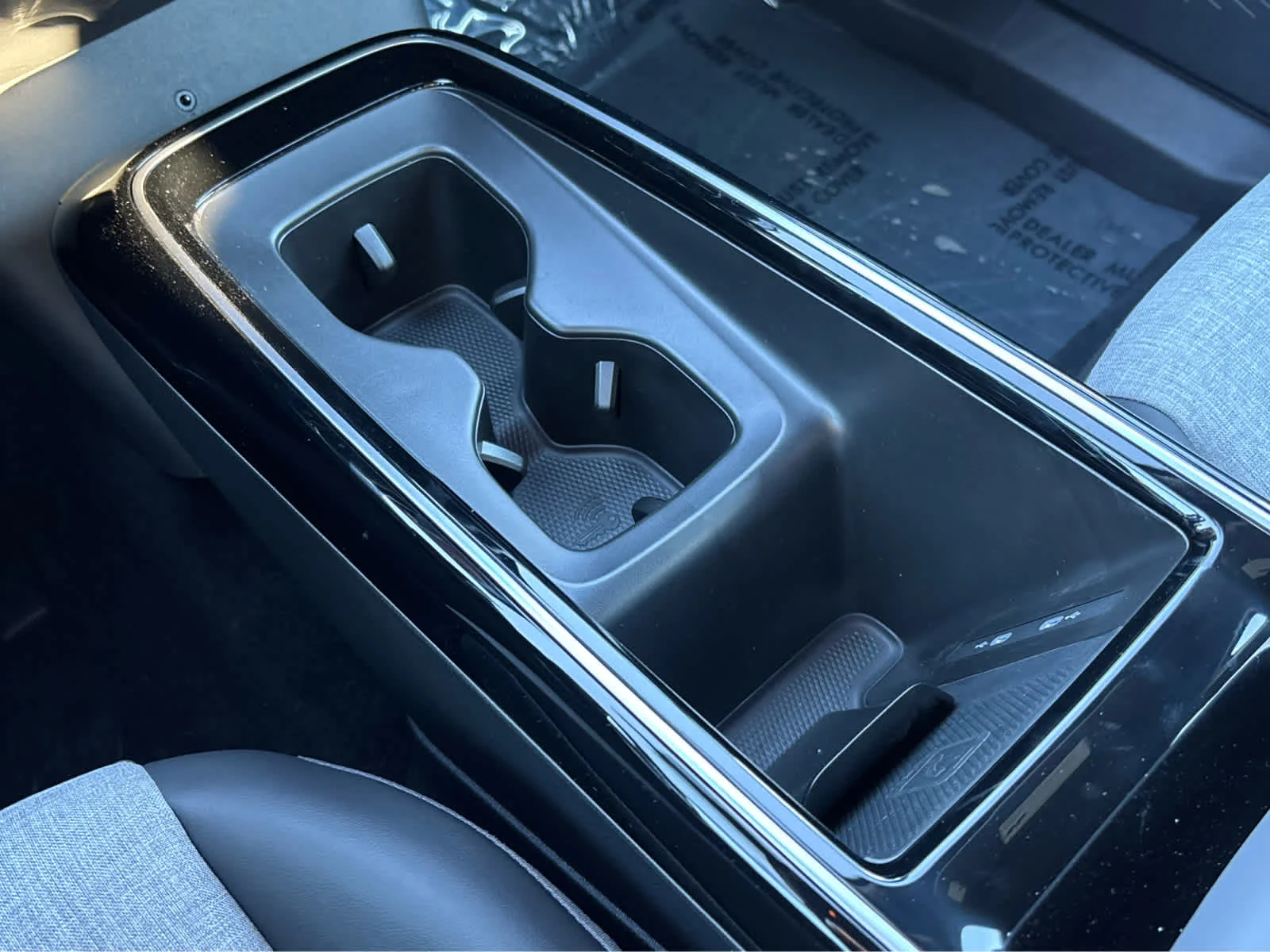 2025 Volkswagen ID.4 PRO - Photo 16