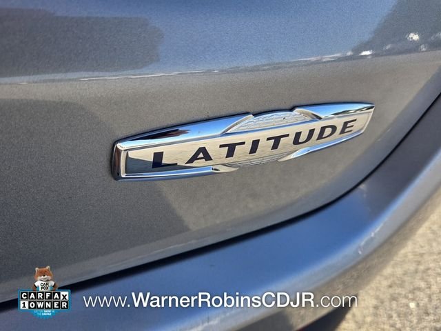 Used 2024  Jeep Latitude image 13