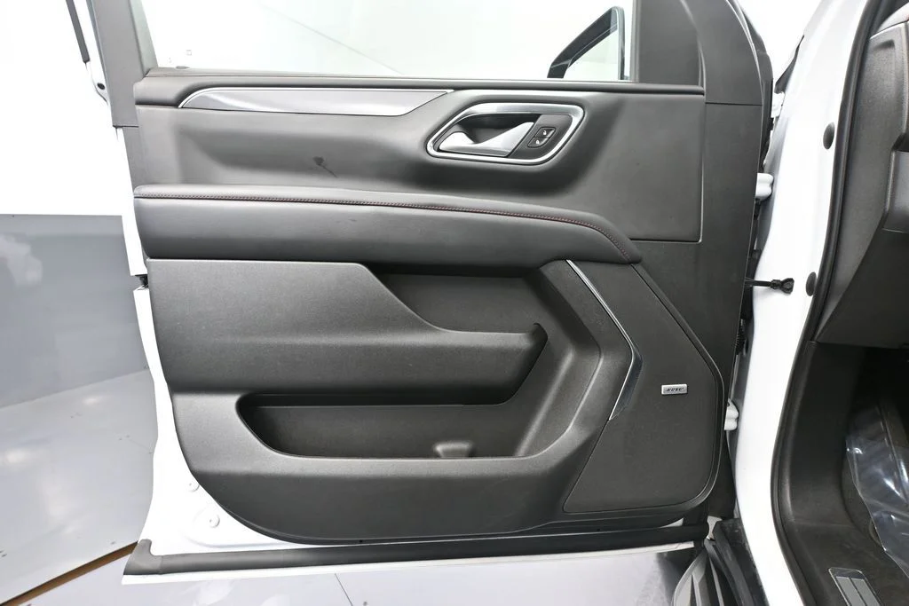 Used 2022 White Chevrolet RST image 22