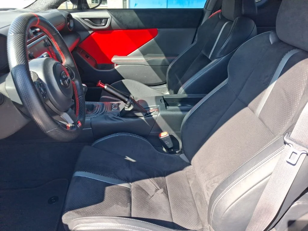 Used 2023  Toyota Premium image 17