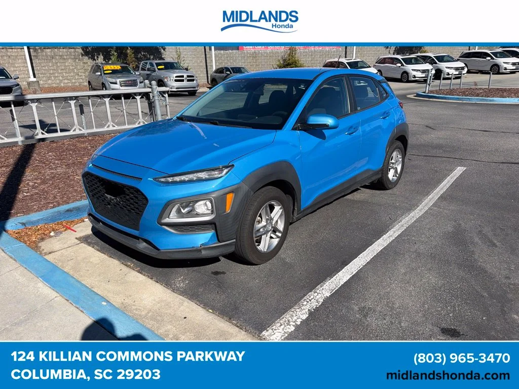 Used 2020 Surf Blue Hyundai SE image 1