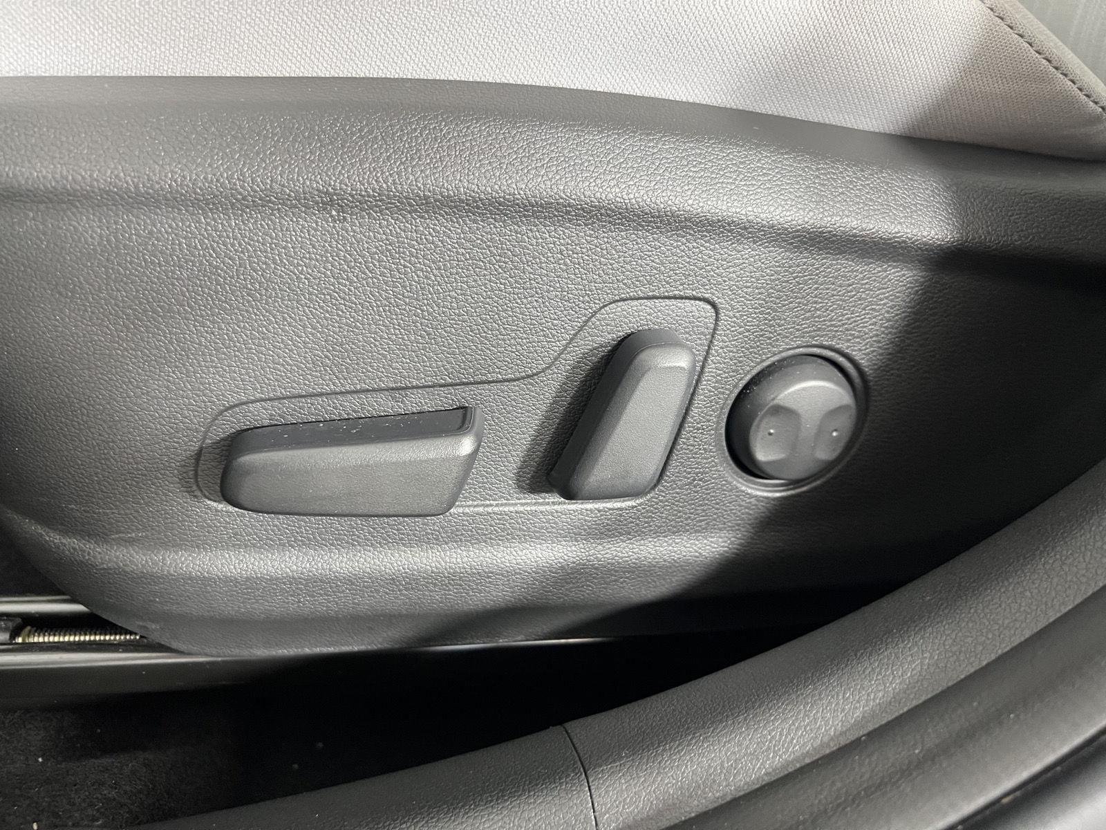 Used 2023 Cyber Silver Hyundai SEL image 13