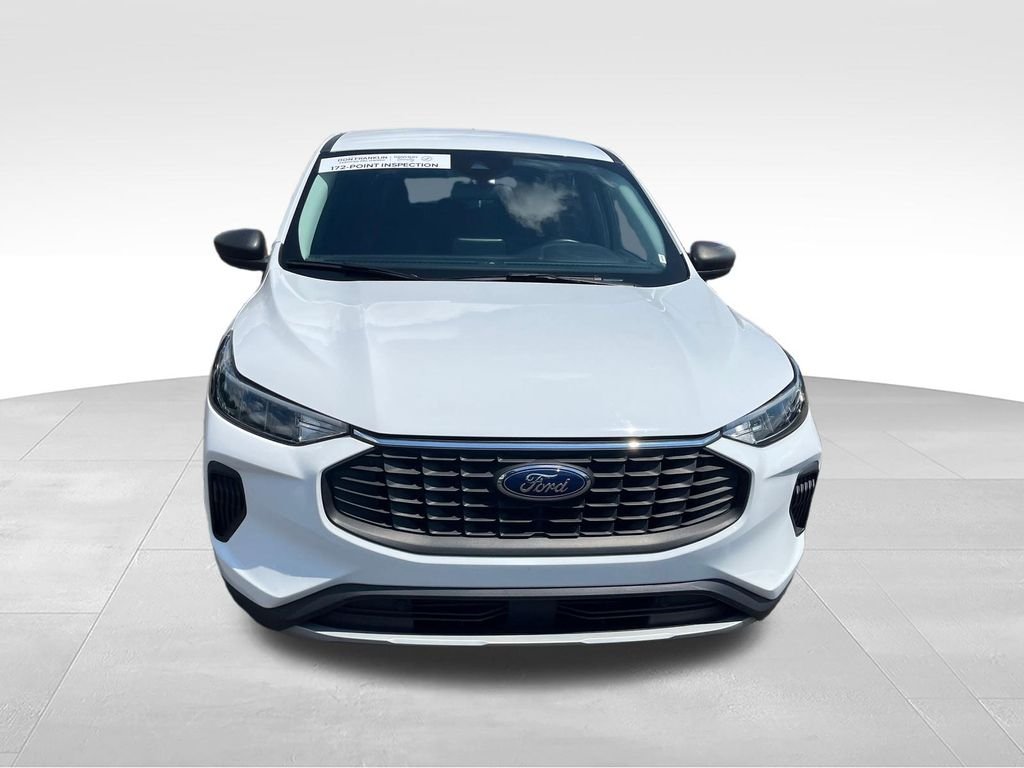 Used 2023 White Ford Active image 8