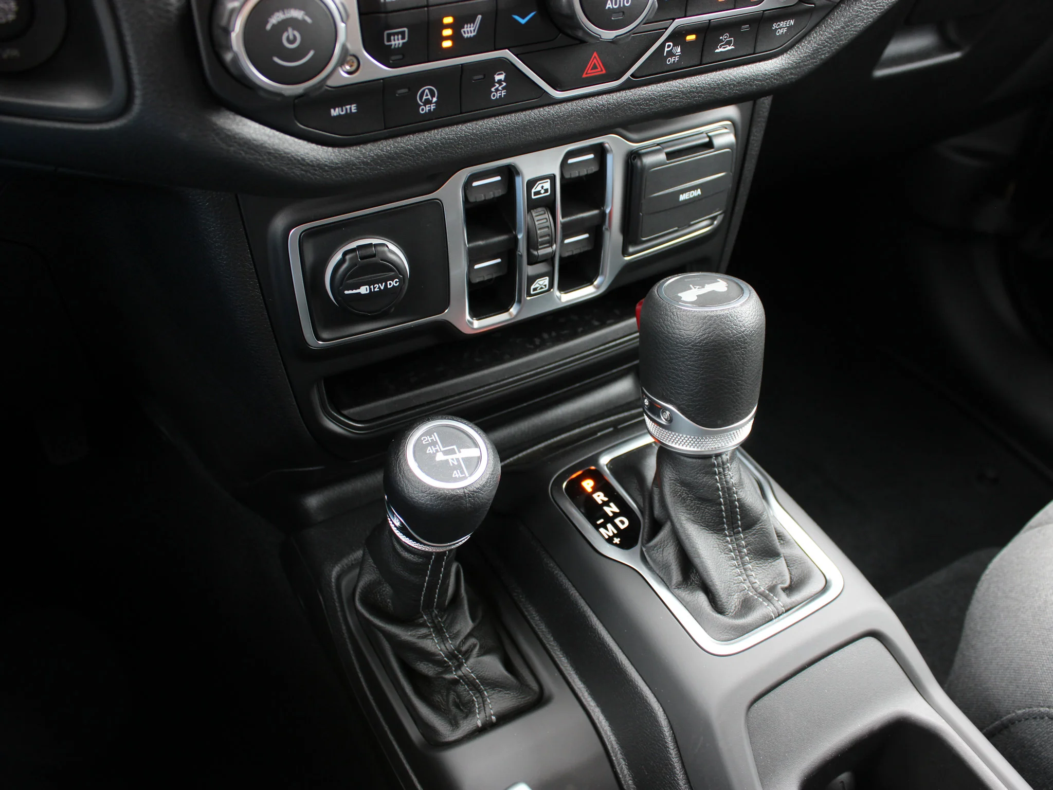Used 2025 Black Jeep Sport S* 4 Door 4x4, Remote Start, Safety Group, Alpine Audio image 21