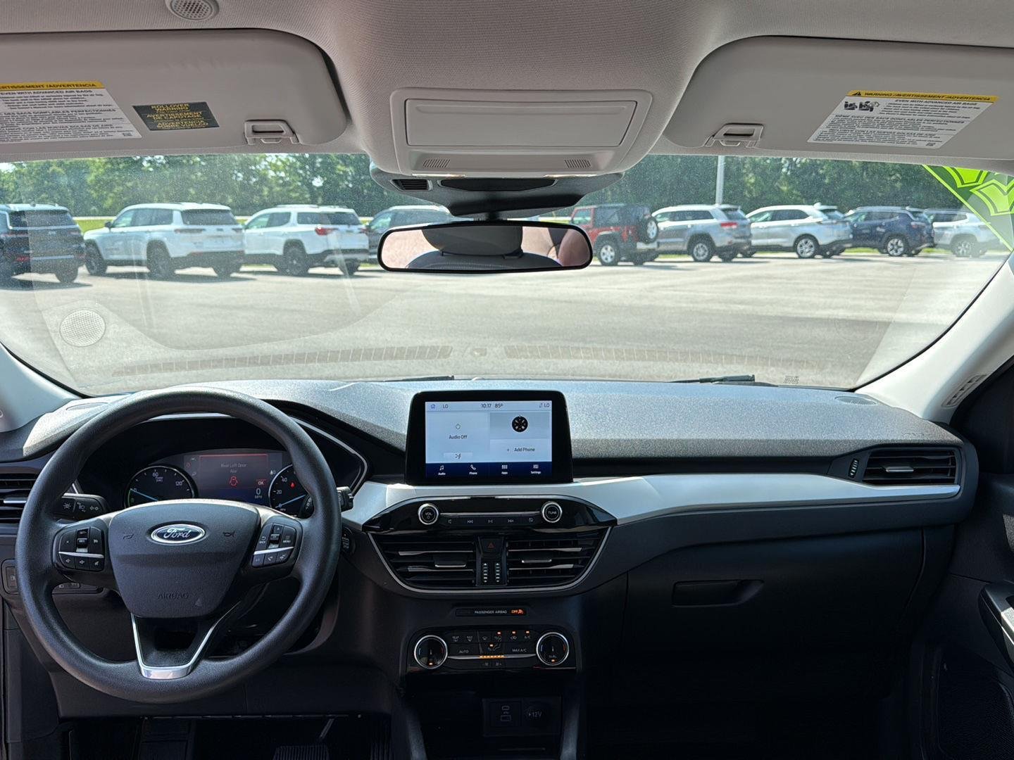 Used 2022 Atlas Blue Ford SE Hybrid image 3