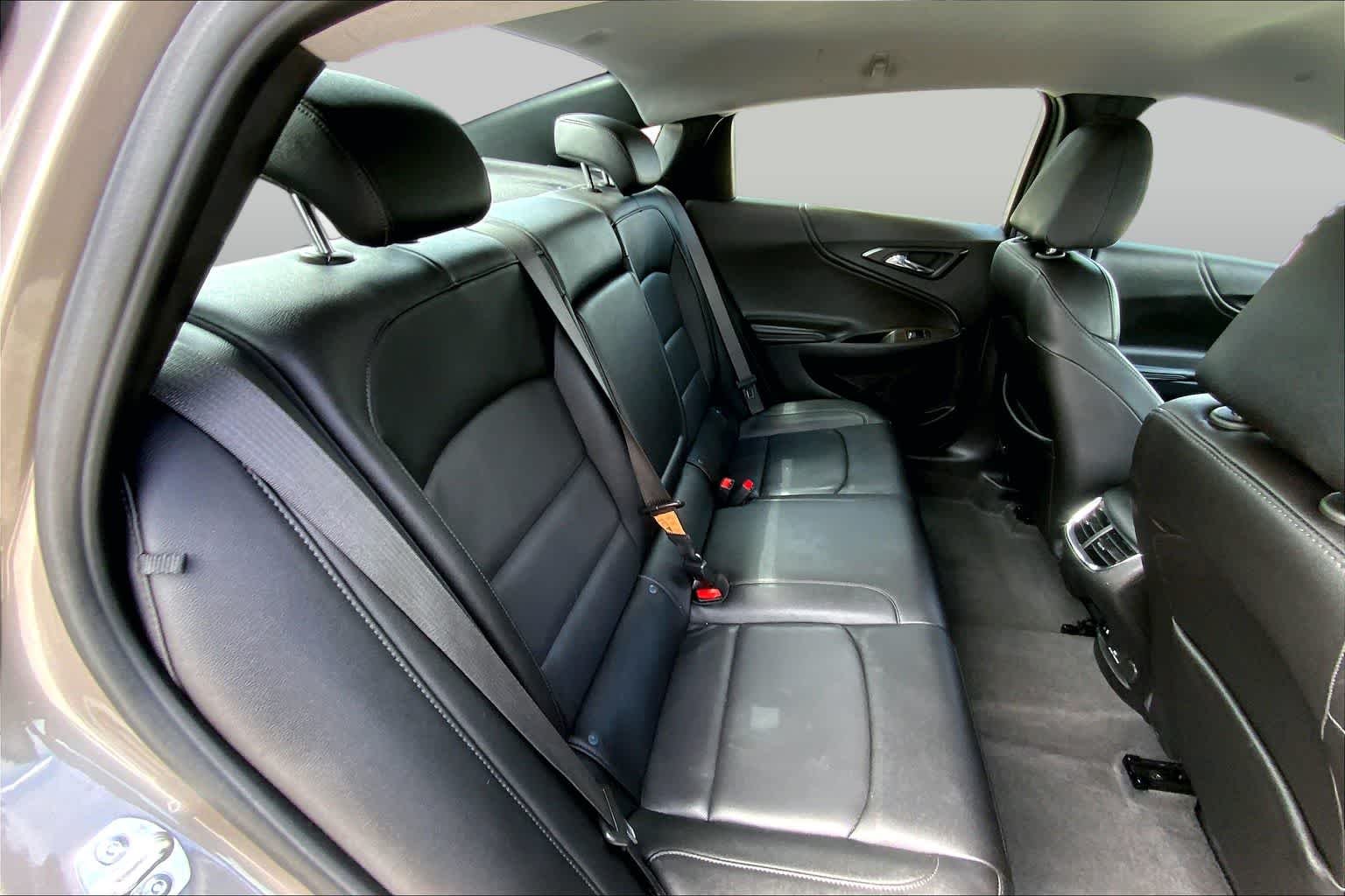 Used 2024 Mineral Gray Metallic Chevrolet LT image 19