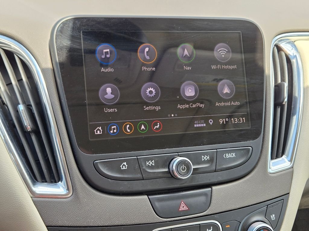 Used 2020 White Chevrolet Premier image 25