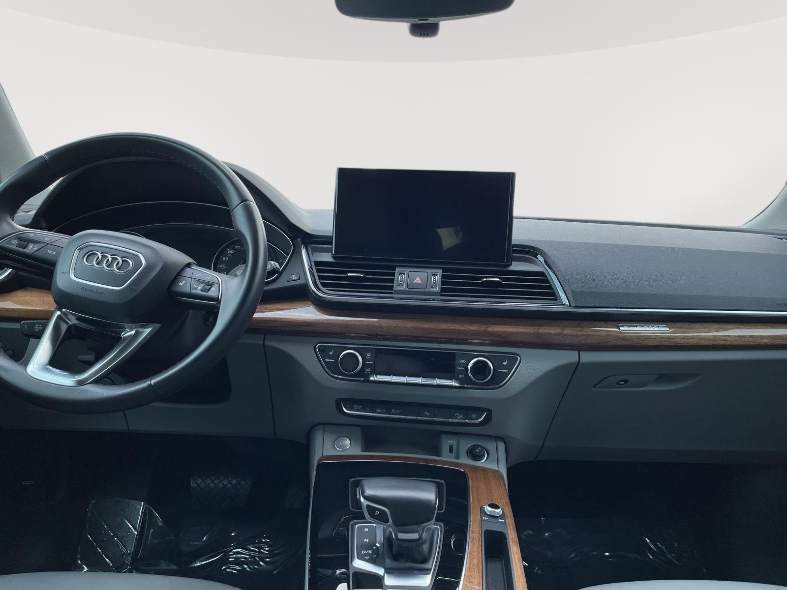 Used 2022 Navarra Blue Metallic Audi S line Premium image 28