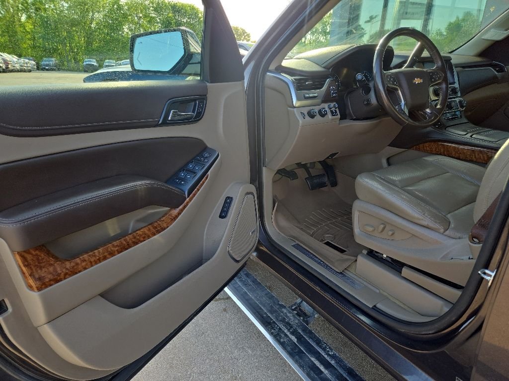 Used 2018 Gray Chevrolet Premier image 29