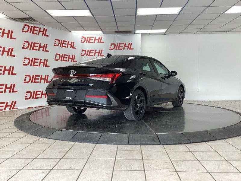 New 2026 Black Hyundai SEL Sport image 7