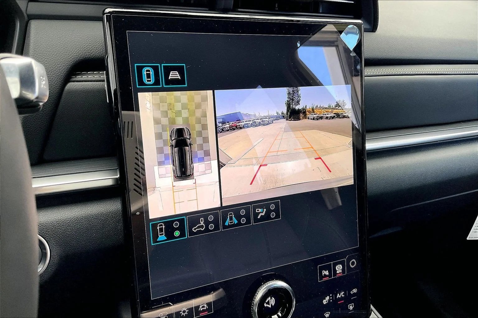 New 2027 Sterling Metallic GMC AWD Elevation image 13