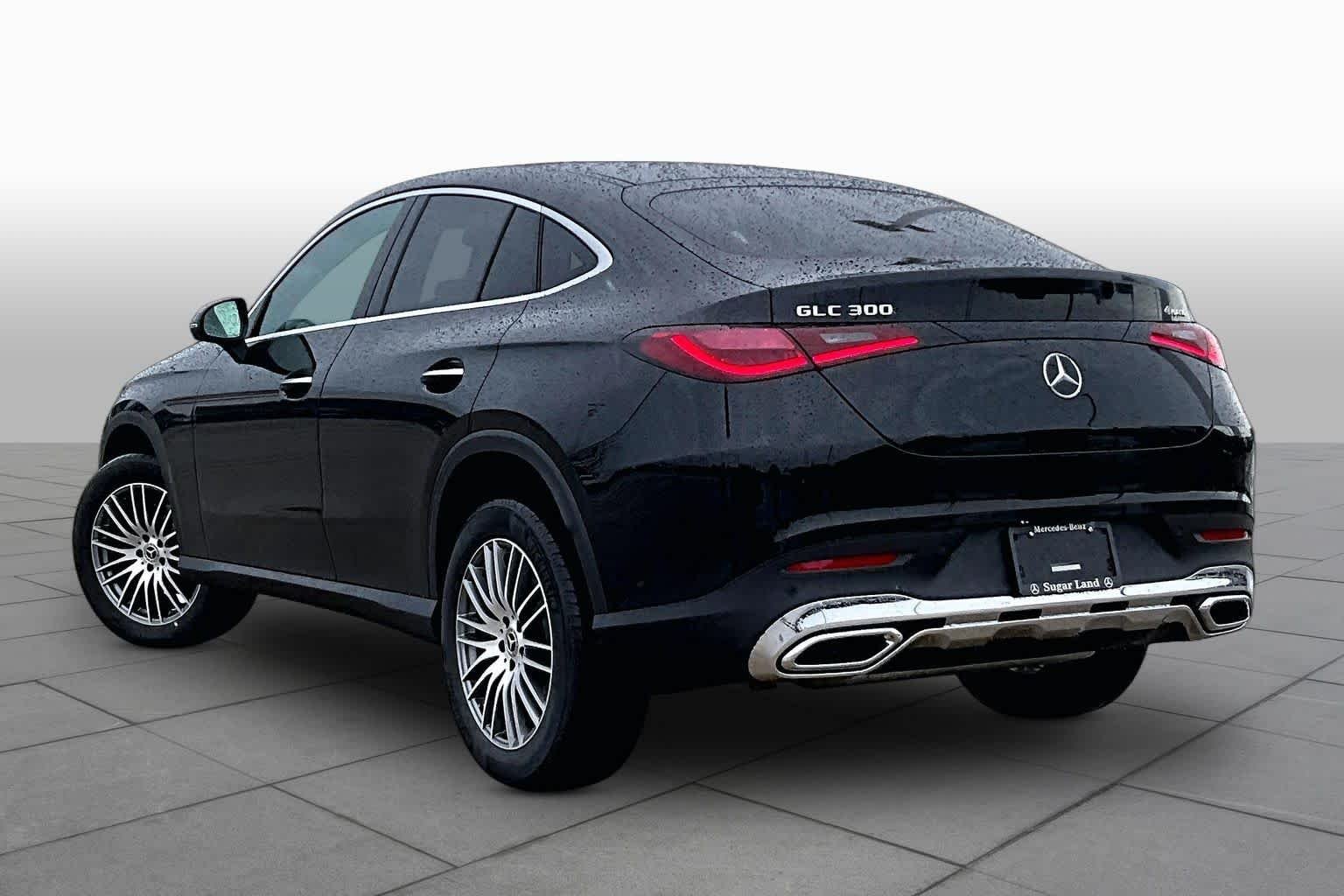 Used 2026 Black Mercedes-Benz GLC 300 image 12