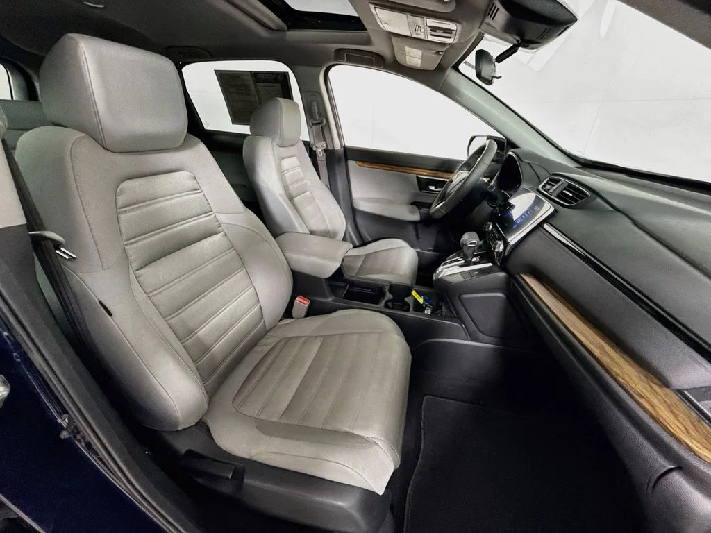 Used 2018 Obsidian Blue Pearl Honda EX image 28