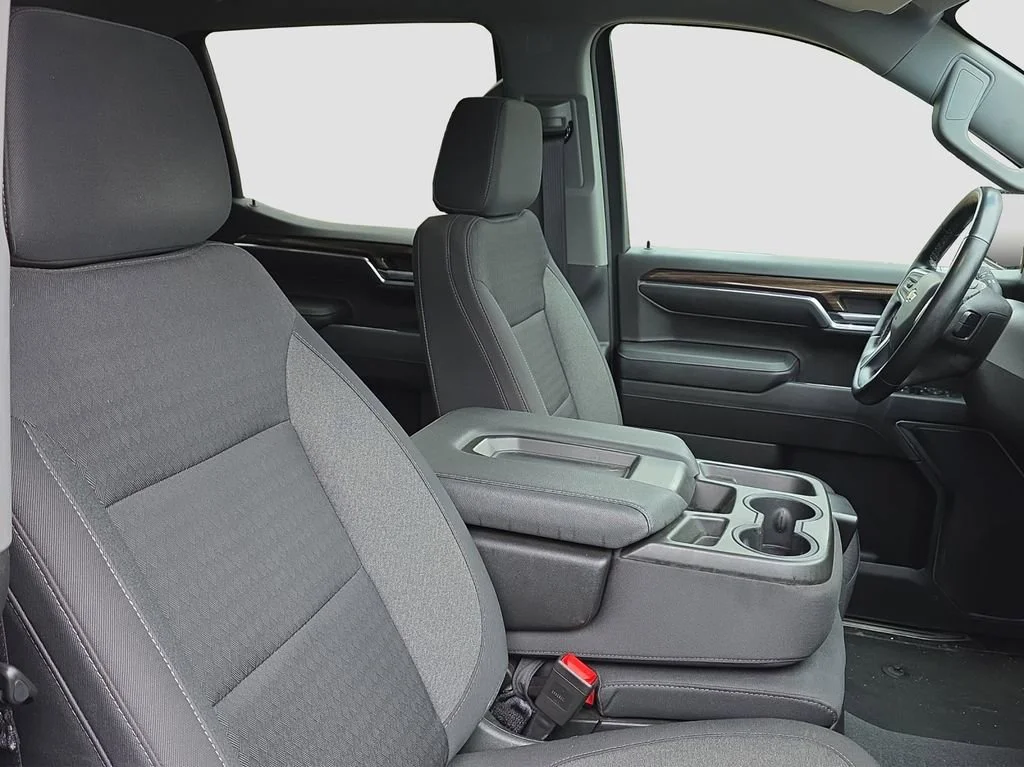2023 Chevrolet Silverado 1500 LT - Photo 19