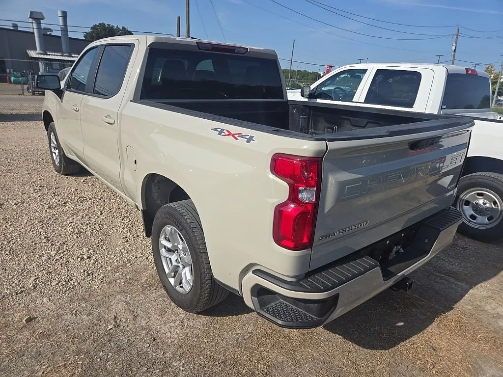 Used 2026 White Chevrolet RST image 3
