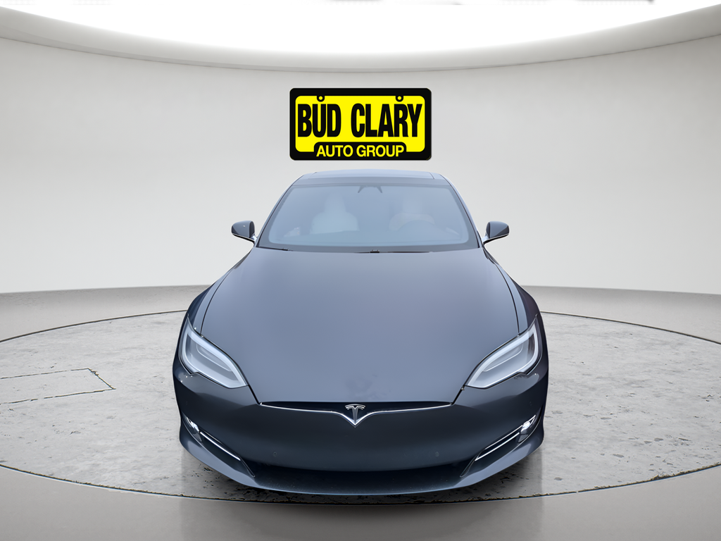 Used 2018 Gray Tesla P100D image 9
