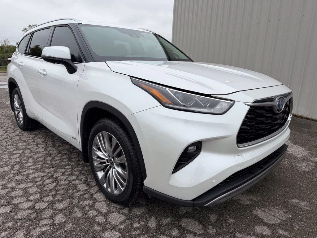 Certified Used 2024 Beige Toyota Platinum image 3