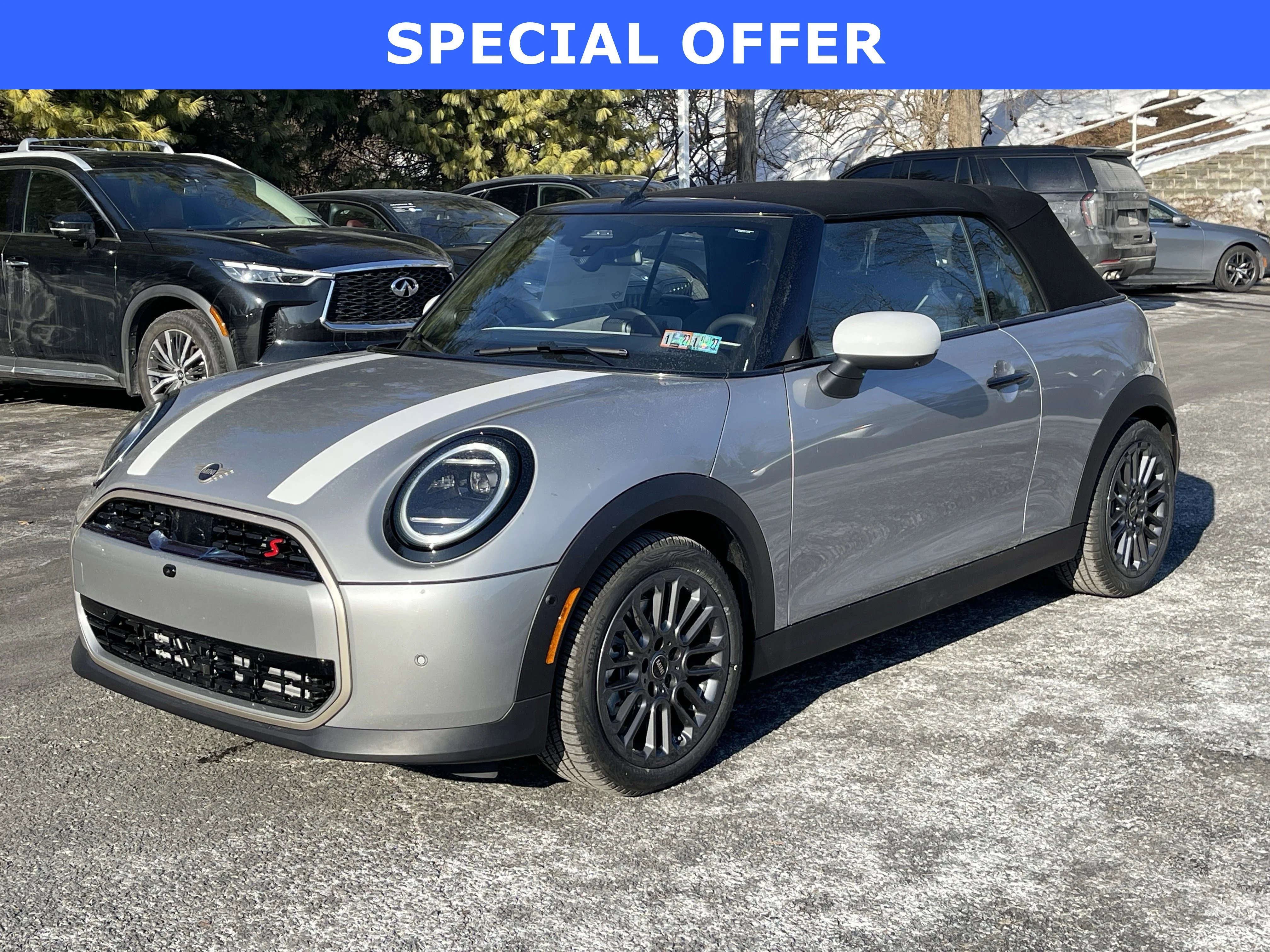 2026 MINI Convertible Cooper S's photo