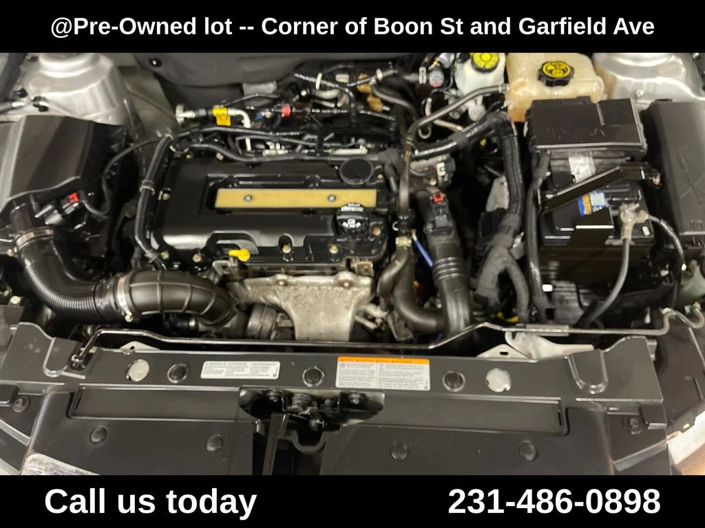 Used 2015 Silver Chevrolet 2LT image 10