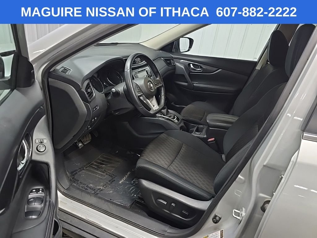 Used 2018 Silver Nissan SV image 28