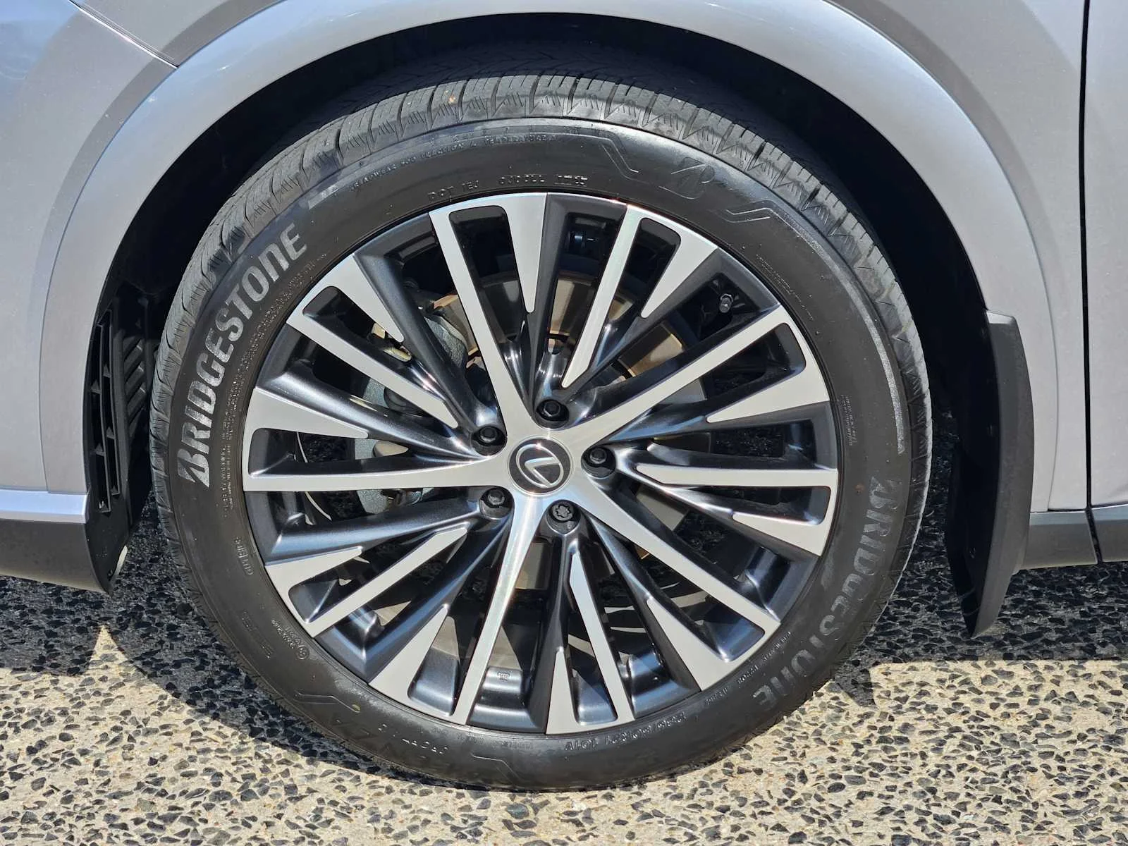 Certified Used 2025 IRIDIUM Lexus Premium Plus image 7