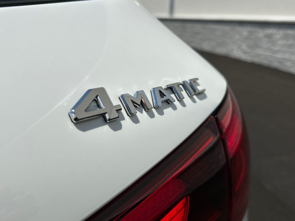 New 2026 Polar White Mercedes-Benz GLA250 image 31