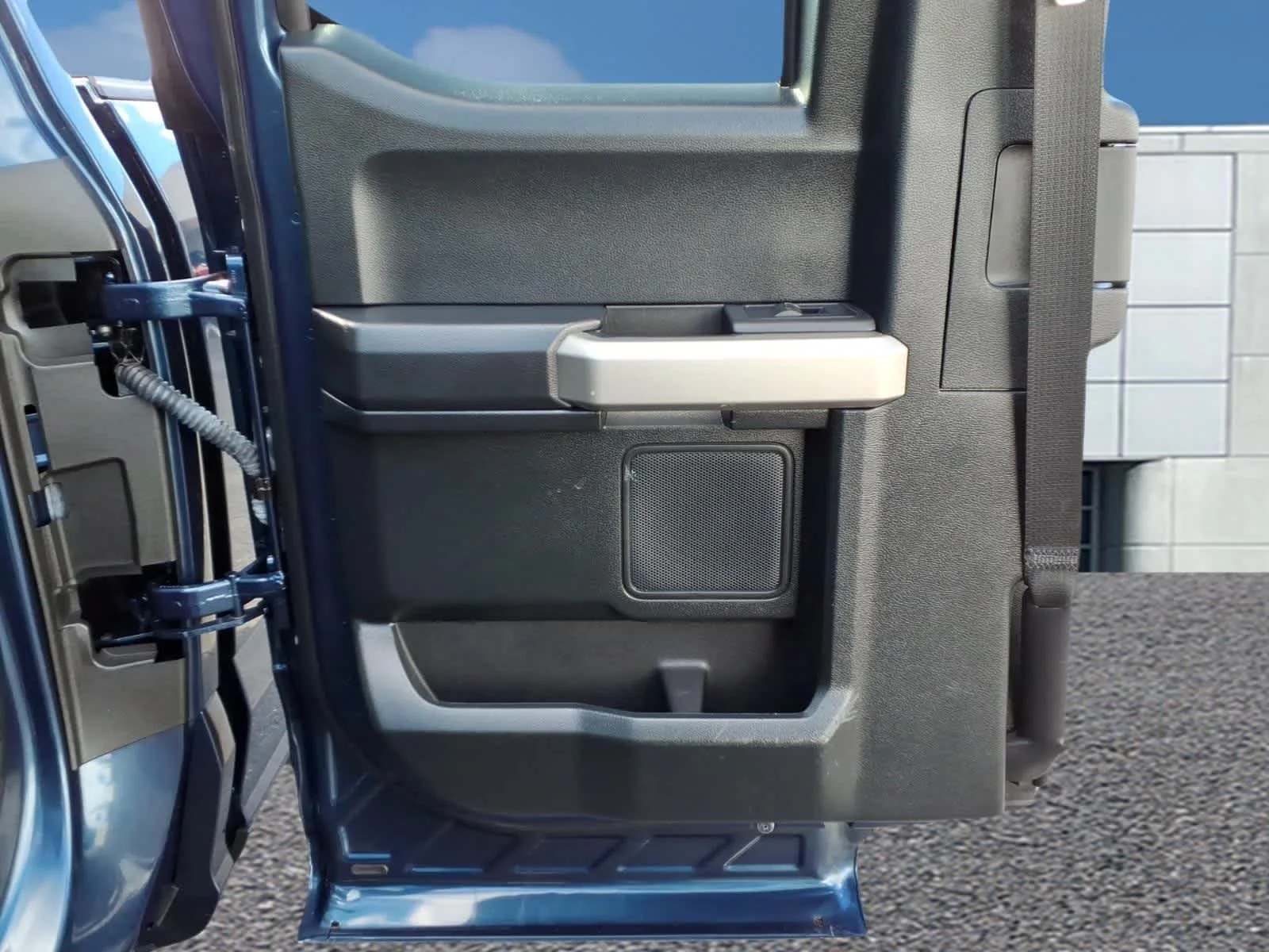 Used 2016 Blue Jeans Metallic Ford Lariat image 27
