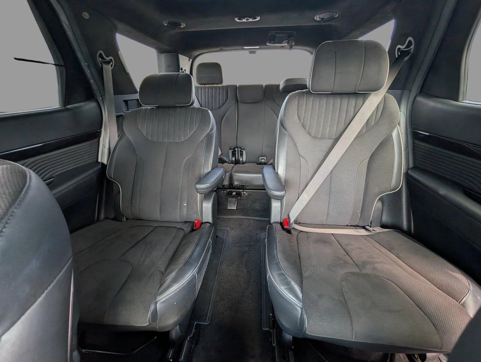 Used 2024 Abyss Black Pearl Hyundai Calligraphy Night Edition image 13