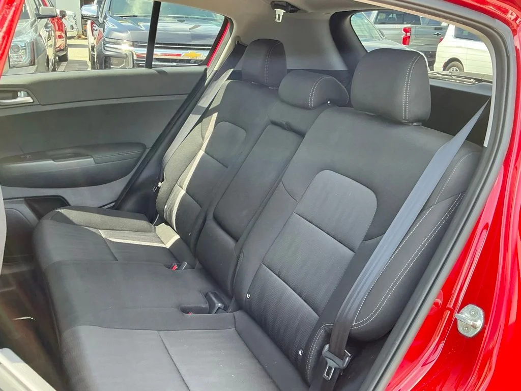 Used 2022 Red Kia LX image 30