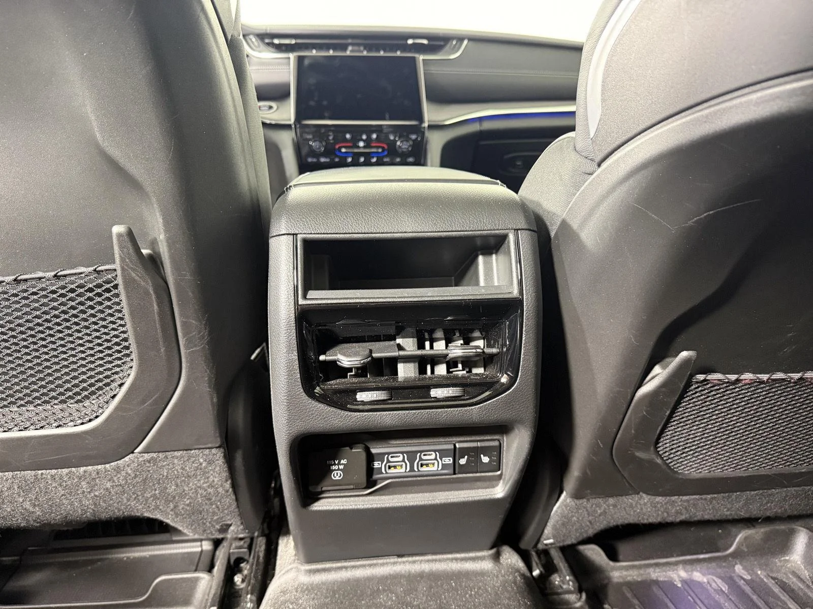 Used 2025 Silver Zynith Jeep Overland image 9