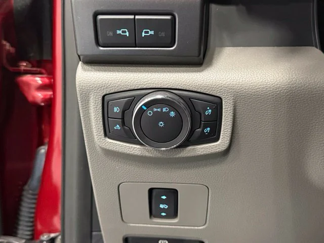 Used 2017 Red Ford XLT image 12