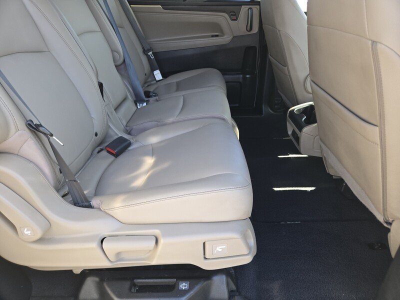 Used 2022  Honda EX-L image 16
