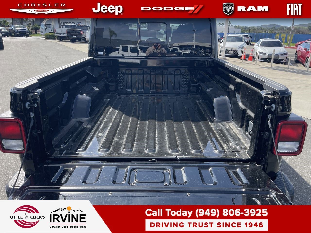 New 2026 Black Clear-Coat Exterior Paint Jeep Sport S image 27