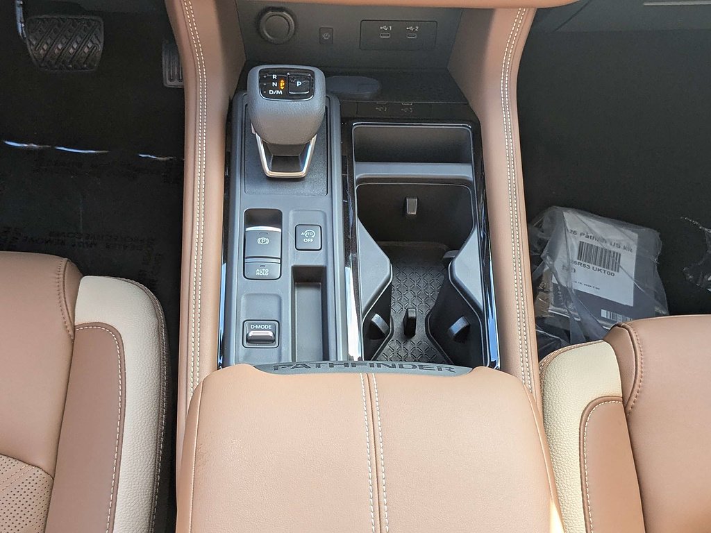 New 2026 Boulder Gray Pearl / Super Black Two-tone Nissan Platinum image 20