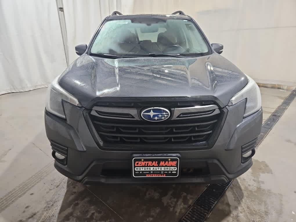 Used 2023 Magnetite Gray Metallic Subaru Limited image 10