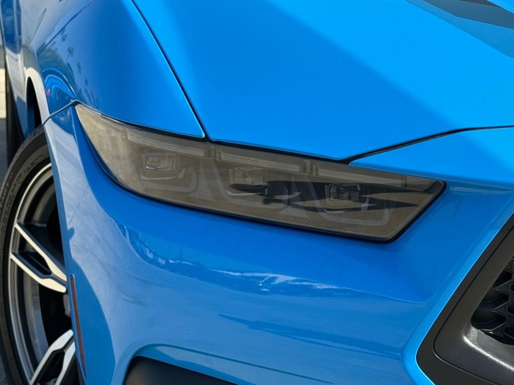2025 Ford Mustang EcoBoost Fastback - Photo 3