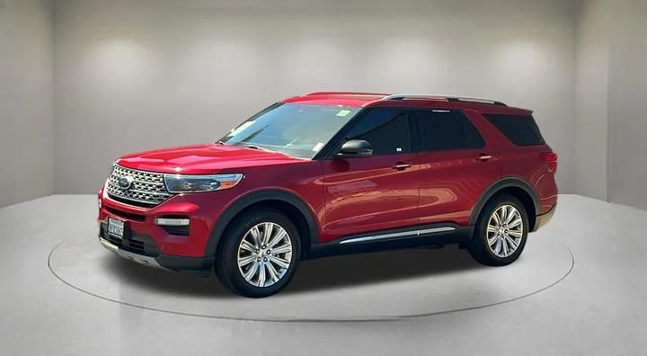 Used 2021 Rapid Red Metallic Tinted Clearcoat Ford Limited image 2